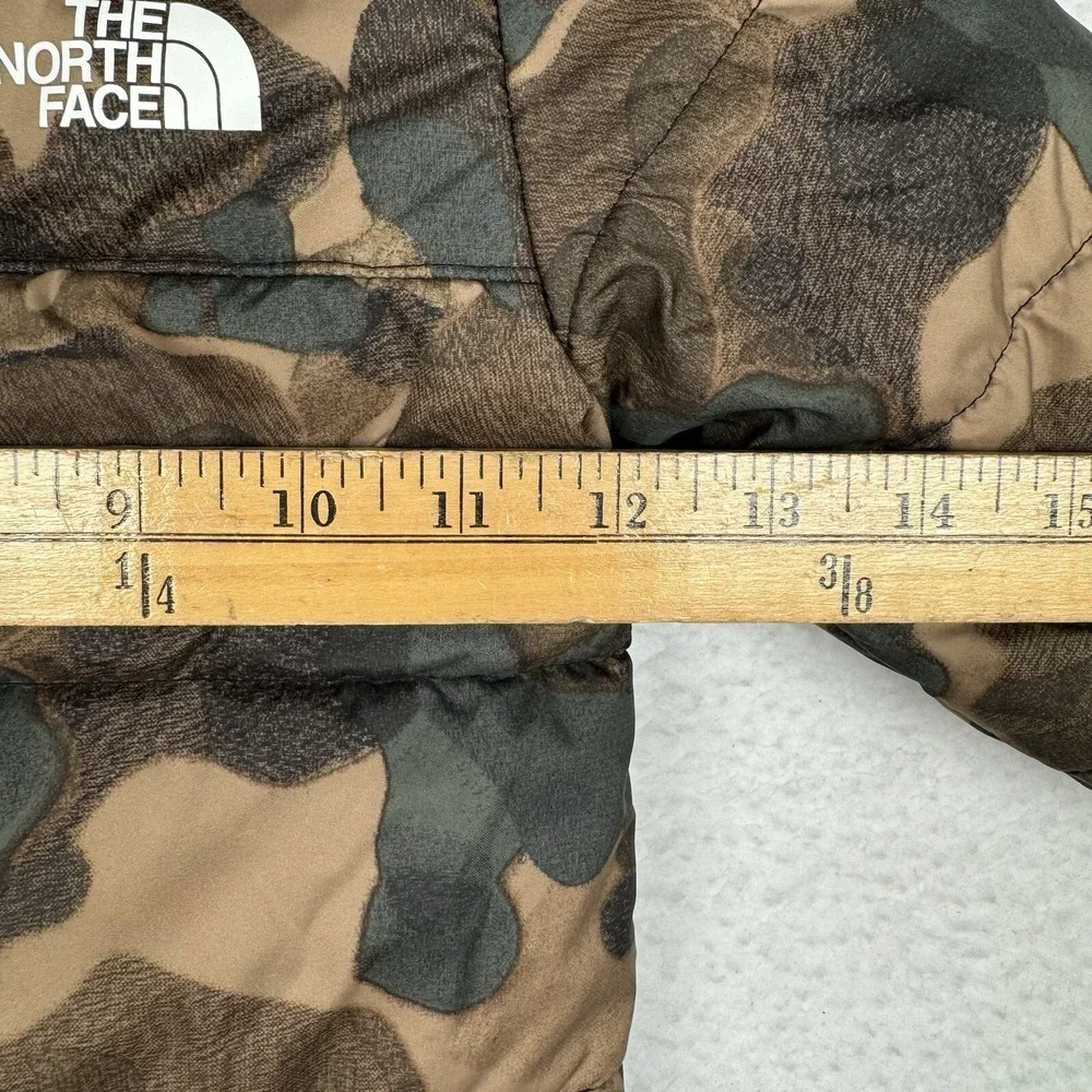 The North Face Reversible Mount Chimbo Camo Jacket - Youth Kids (13.5 x 12)
